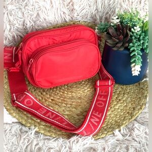 Aerie Makin’ Moves Crossbody Red OFFLINE